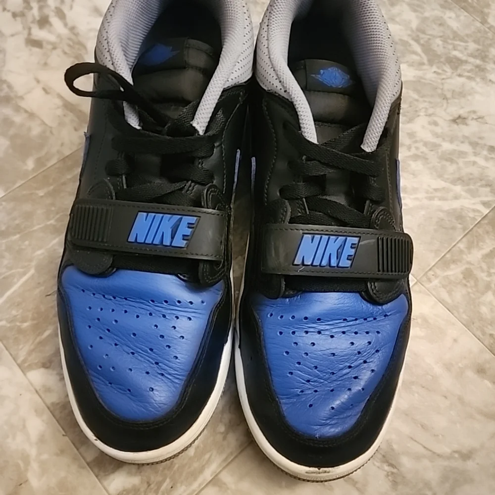 Jordan Legacy 312 Low Royal  Men's Size 9.5 CD7069 41